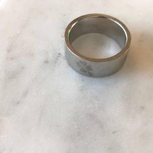 Men’s Silver Ring w/ 4leafed Clover embossed